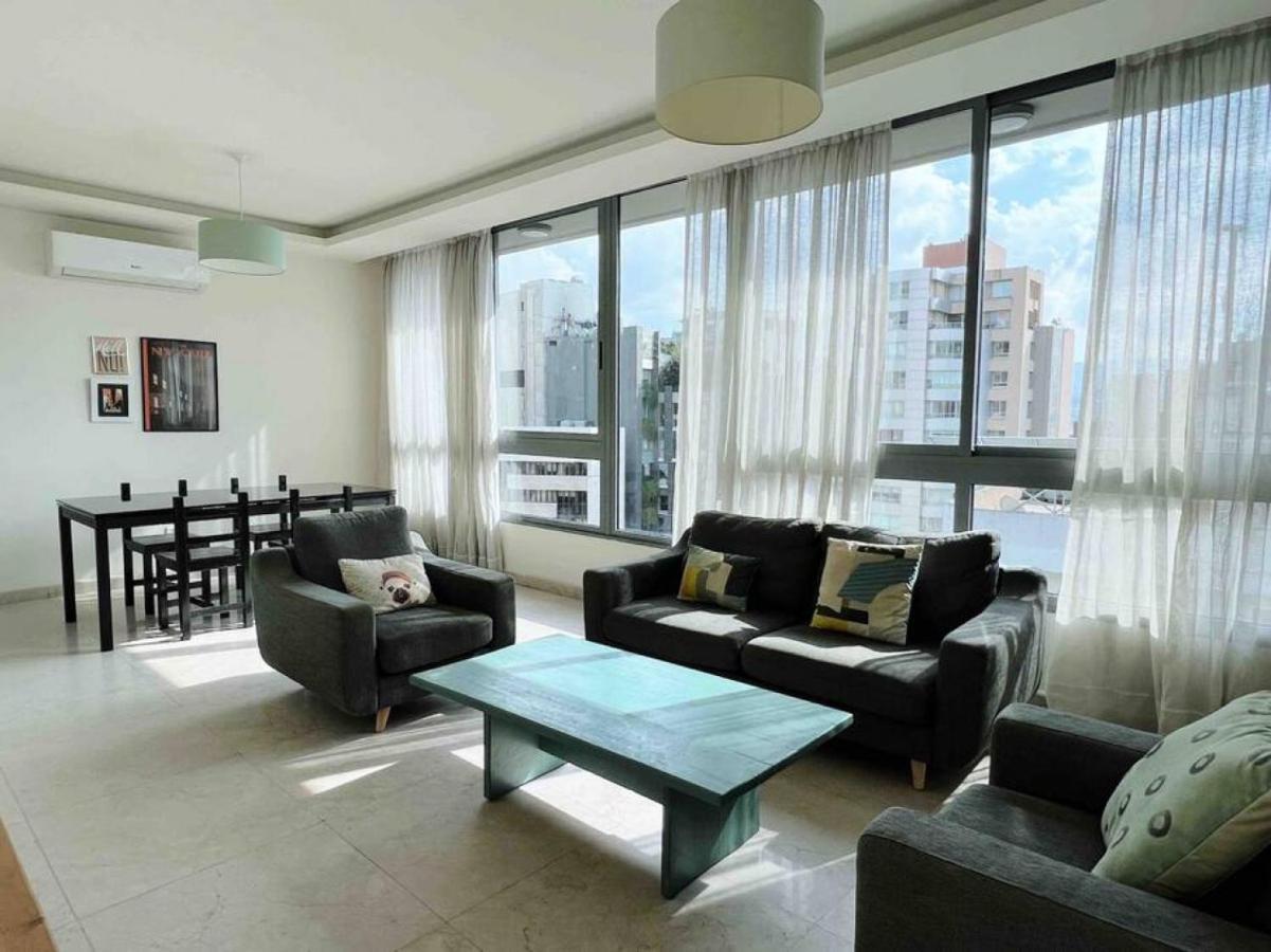 Modern 3Br Apt Next To Hotel Dieu Beirut Exterior photo